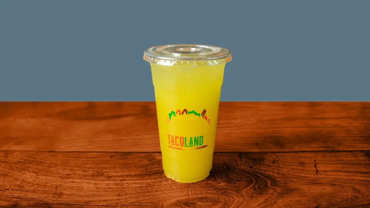 Mango Y Piña Mediana / Medium Mango and Pineapple.